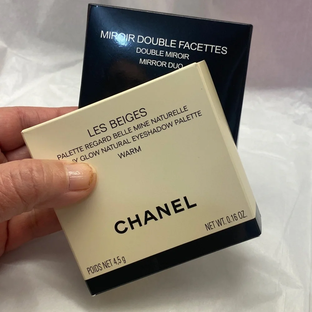 CHANEL Les Beiges—WARM Natural Eyeshadow and Mirror Set